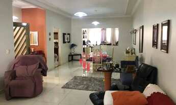 Imagem: Casa à Venda de 04 Quartos no Bairro Jardim