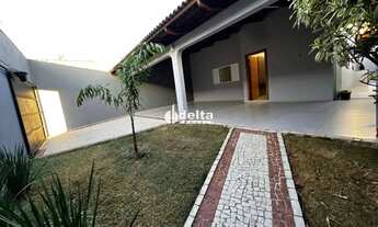 Imagem 2: Casa disponível para venda no bairro Osvaldo Rezende em Uberlândia MG