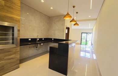 Imagem 4: Casa Térrea com 4 Quartos e Suíte Master- Jardim Bela Vista