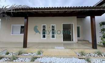 Imagem 2: Casa à venda com 3 Suítes em Terreno Amplo de 570m² Guarapari