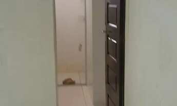 Imagem 2: Apartamento com 3/4 sendo uma suite otima Localização , proximo de escolas , praças e tran