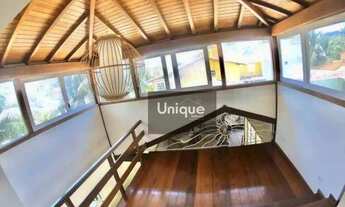 Imagem 2: Belo imóvel com ótima localização composta por 4 suítes e espaço gourmet c/ churrasqueira