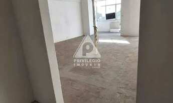 Imagem 3: Oportunidade Imperdível! Sala Comercial à Venda no Início do Centro