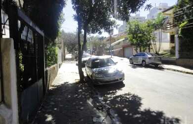 Imagem 5: Casa para Venda - 250m², 4 dormitórios, sendo 1 suites, 2 vagas - Petrópolis