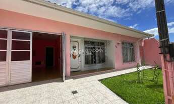 Imagem: Auxiliadora Predial aluga casa de 3 dormitórios