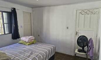 Imagem 2: Casa à venda em Campinas, Vila Trinta e Um de Março, com 2 quartos, com 259 m²