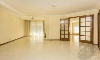 Imagem 7: Um por andar - face norte total - hall de entrada com lavabo e amplo escritório!