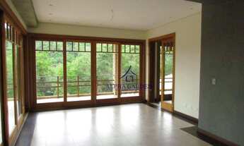 Imagem 5: Lindo sobrado em Alphaville, 663 m² de área construída ao redor de muito verde