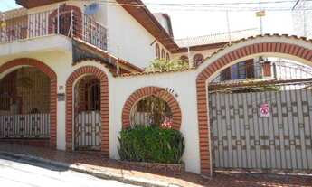 Imagem: Lindo Sobrado à VENDA no bairro da Vila