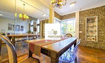 Imagem 4: Casa com 5 dormitórios, sala 2 ambientes, varanda, jardim, 2 vagas, à venda, 258 m² por R