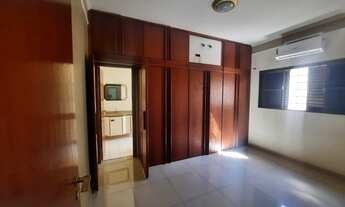 Imagem 3: Casa para venda tem 200 metros quadrados com 3 quartos