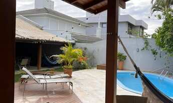 Imagem 6: Casa para venda possui 194 metros quadrados com 5 quartos