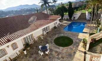 Imagem 2: Sobrado para venda com 1100 metros quadrados com 9 quartos em Centro - Socorro - SP