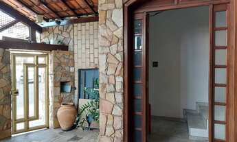 Imagem: Casa com 5 dormitórios para alugar em Contagem