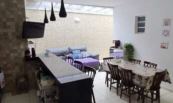 Imagem 6: Casa para venda tem 180 metros quadrados com 3 quartos no Bairro Sim