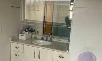 Imagem 5: Casa de condomínio sobrado para venda tem 300 metros quadrados com 4 quartos