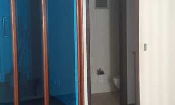 Imagem 3: Sala comercial com garagem, no Centro Cívico, em frente ao Shopping Muller