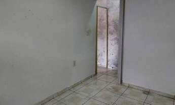 Imagem 5: Casa com 1 dormitório para alugar, 40 m² por R$ 800,00/mês - Jardim dos Camargos - Barueri