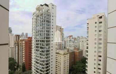 Imagem 15: Apartamento de 210m² com 4 Dormitórios, sendo 2 Suítes em Moema