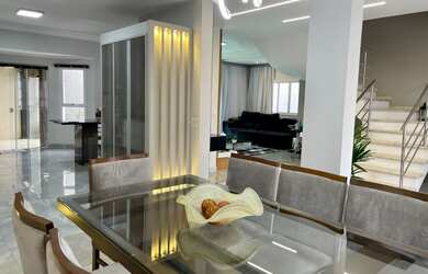 Imagem 6: Magnífico Sobrado frente rua