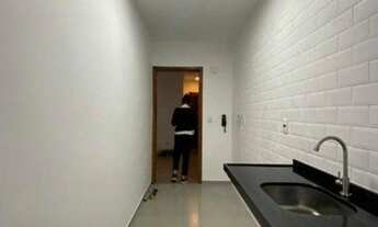 Imagem 3: Perto do Shopping Bourbon Ipiranga, vendo apartamento de um dormitório com garagem