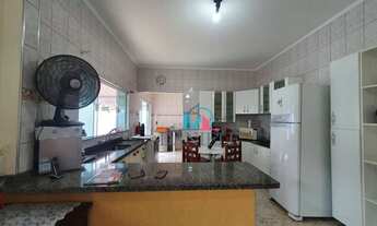 Imagem 5: Casa térrea com 3 dormitórios localizada no bairro Cambuy