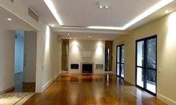 Imagem 7: Apartamento com 4 suítes, sala de estar com lareira, 4 vagas de garagem, próximo ao Parque