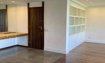 Imagem 5: LINDO APTO DE 4 QUARTOS REFORMADO COM VISTA DE CINEMA PARA A PRAIA DO FLAMENGO