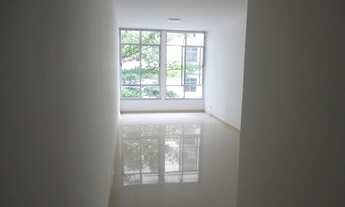 Imagem: Apartamento de frente com garagem localizado