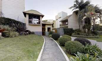 Imagem 2: Vendo casa, estilo sobrado, quatro dormitórios, duas vagas, imedições UFRGS da Agronomia e