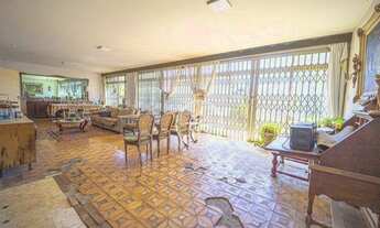 Imagem 2: Casa para reforma em localização privilegiada no Pacaembu com linda vista para o Estádio d