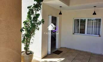 Imagem 5: Sobrado para venda possui 192 metros quadrados com 4 quartos