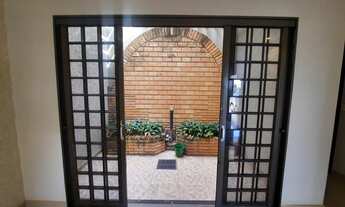 Imagem 7: Casa para venda tem 200 metros quadrados com 3 quartos