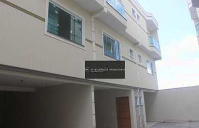 Imagem 2: Lindo sobrado em condomínio fechado na Vila Ré ! 02 suítes e 02 vagas de garagem !! Fino a