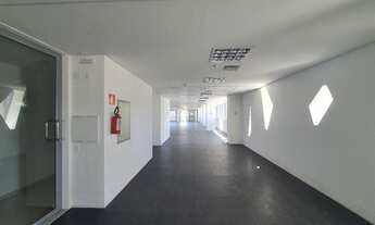 Imagem 6: Conjunto Comercial com 632 m² de área útil e 18 vagas de garagem