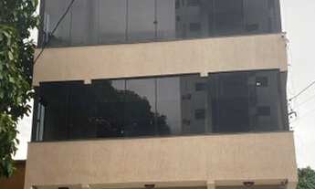 Imagem 2: Vendo Excelente Casa de Três Pavimentos. Bairro: Central