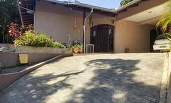 Imagem: EXCELENTE CASAS COM PISCINA, SEMIMOBILIADA