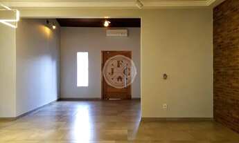 Imagem: Casa Térrea - 3 Dormitórios - Venda