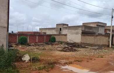 Imagem 3: Colônia agrícola 26 de setembro - Lojas e terreno