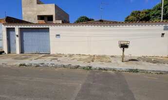 Imagem 2: Vendo casa de 3/4 sendo 2 suítes próximo a Av. Brasil Sul e P. Cebolão, Polocentro 1 - Aná