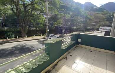 Imagem 6: Casa comercial com 4 salas e 1 vaga para locação no Centro de Nova Friburgo - RJ