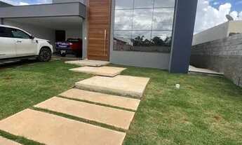 Imagem 2: Casa de condomínio térrea para venda tem 400 metros quadrados com 3 quartos