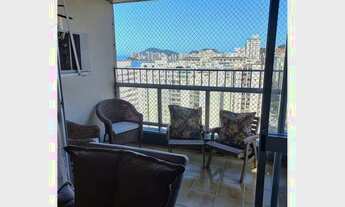 Imagem 6: Apartamento 04 dormitórios, sendo 03 Suítes, 05 banheiros. Sala, Cozinha com armários. 02