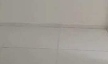 Imagem 3: Apartamento 2/4, térreo, Residencial Madrid, aceita proposta !