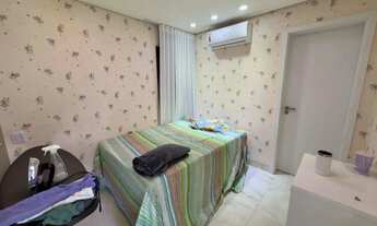 Imagem 2: Sobrado espetacular frente a praça Alphaville II