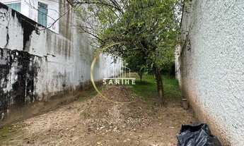 Imagem: Terreno com 204 metros localizado no bairro