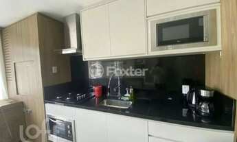 Imagem 4: Apartamento à venda em Petrópolis com 64 m², 2 quartos, 1 suíte, 2 vagas