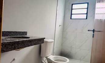 Imagem 6: Casa com 2 Dormitórios, Suíte, Quintal, Piscina e Churrasqueira em Itanhaém, Lado Praia