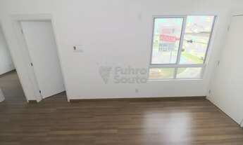 Imagem 2: Apartamento Com Dois Dormitórios no Condomínio Quinta do Oleiro - Bairro Três Vendas em Pe