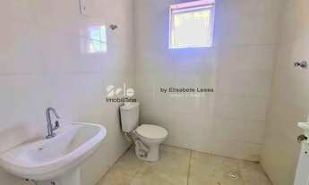 Imagem 6: CASA ASSOBRADADA COM 02 DORMITÓRIOS SENDO SUÍTES, COZINHA, BANHEIRO, ÁREA DE SERVIÇO E 01